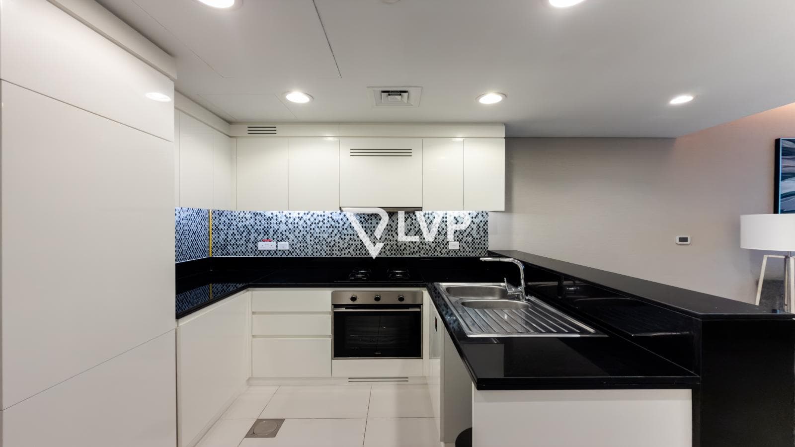 Multiple Cheques | High Floor | Fully Furnished — photo 6