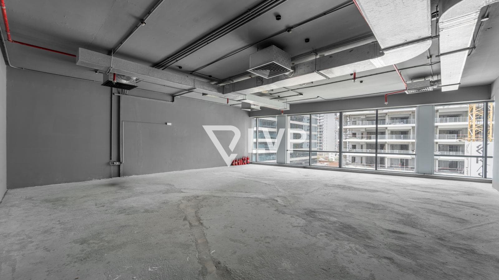 Prime Location | Road View | Ideal Workspace