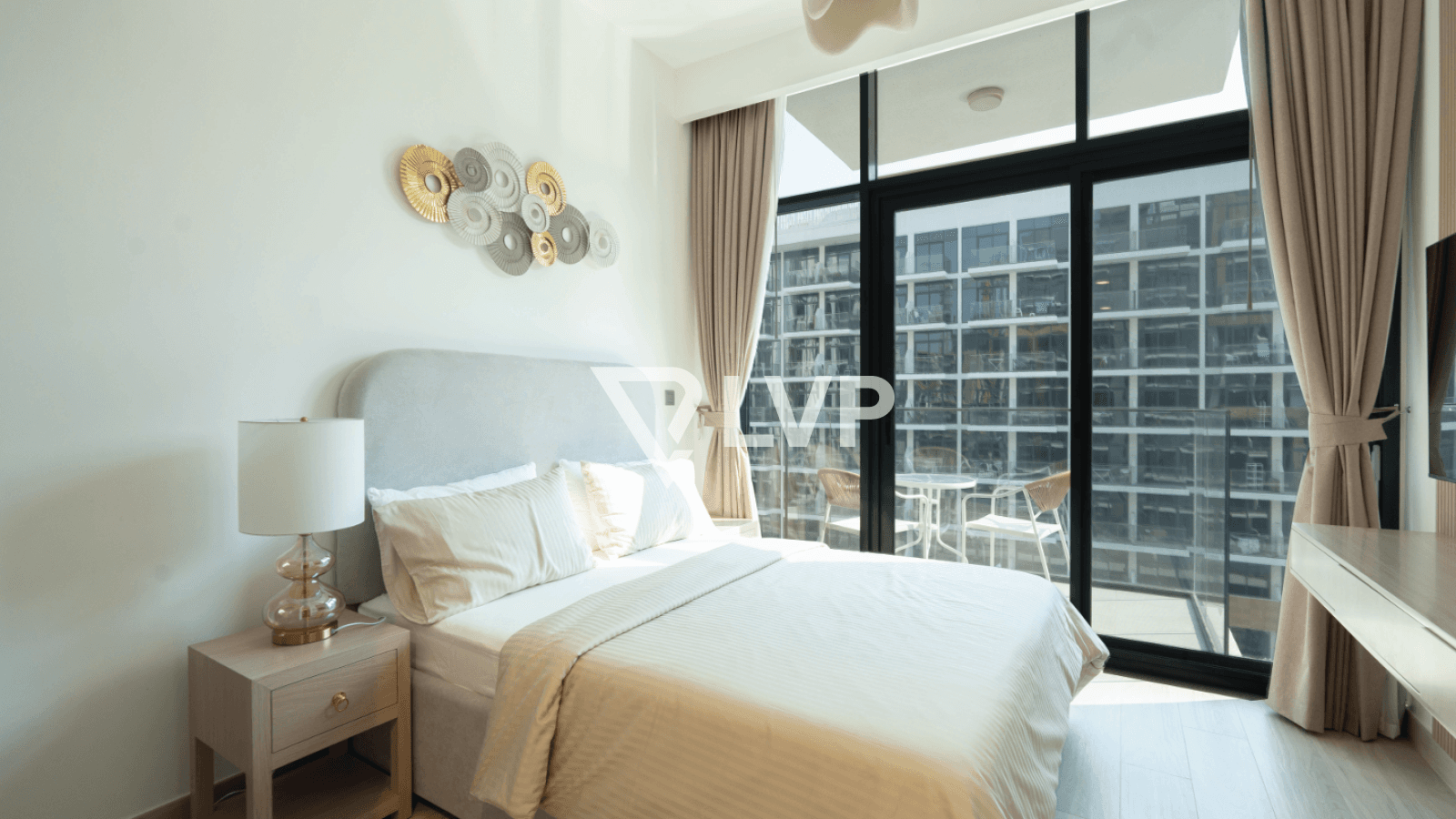 Mid Floor | Fully Furnished | Modern Living