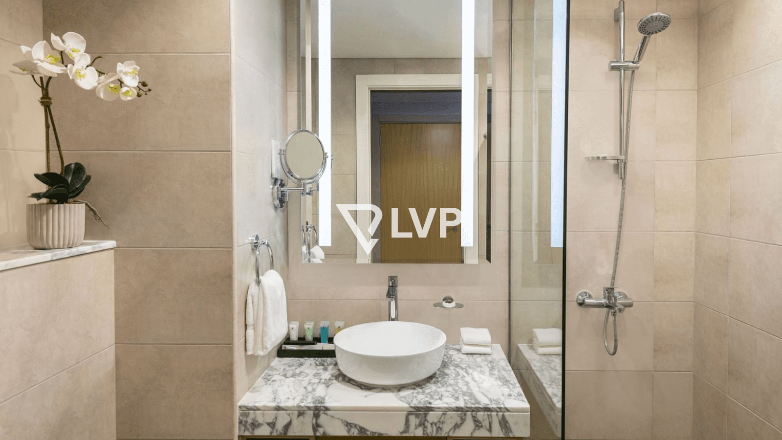 High Floor | Fully Furnished | Hotel Amenities — photo 6