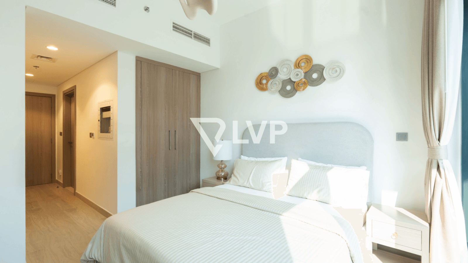 Mid Floor | Fully Furnished | Modern Living — photo 4