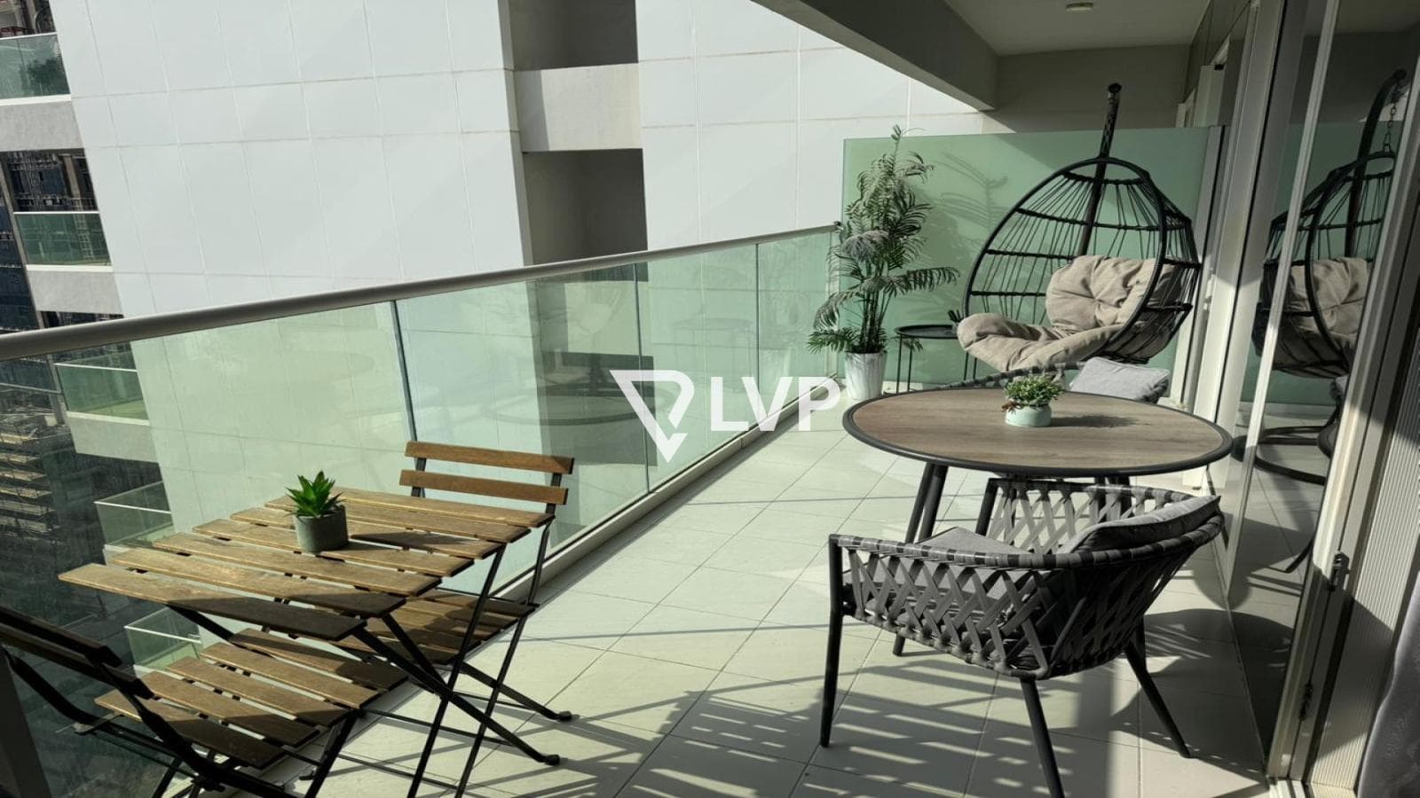 Furnished | Premium 1BHK | Mid Floor | Canal View — photo 5