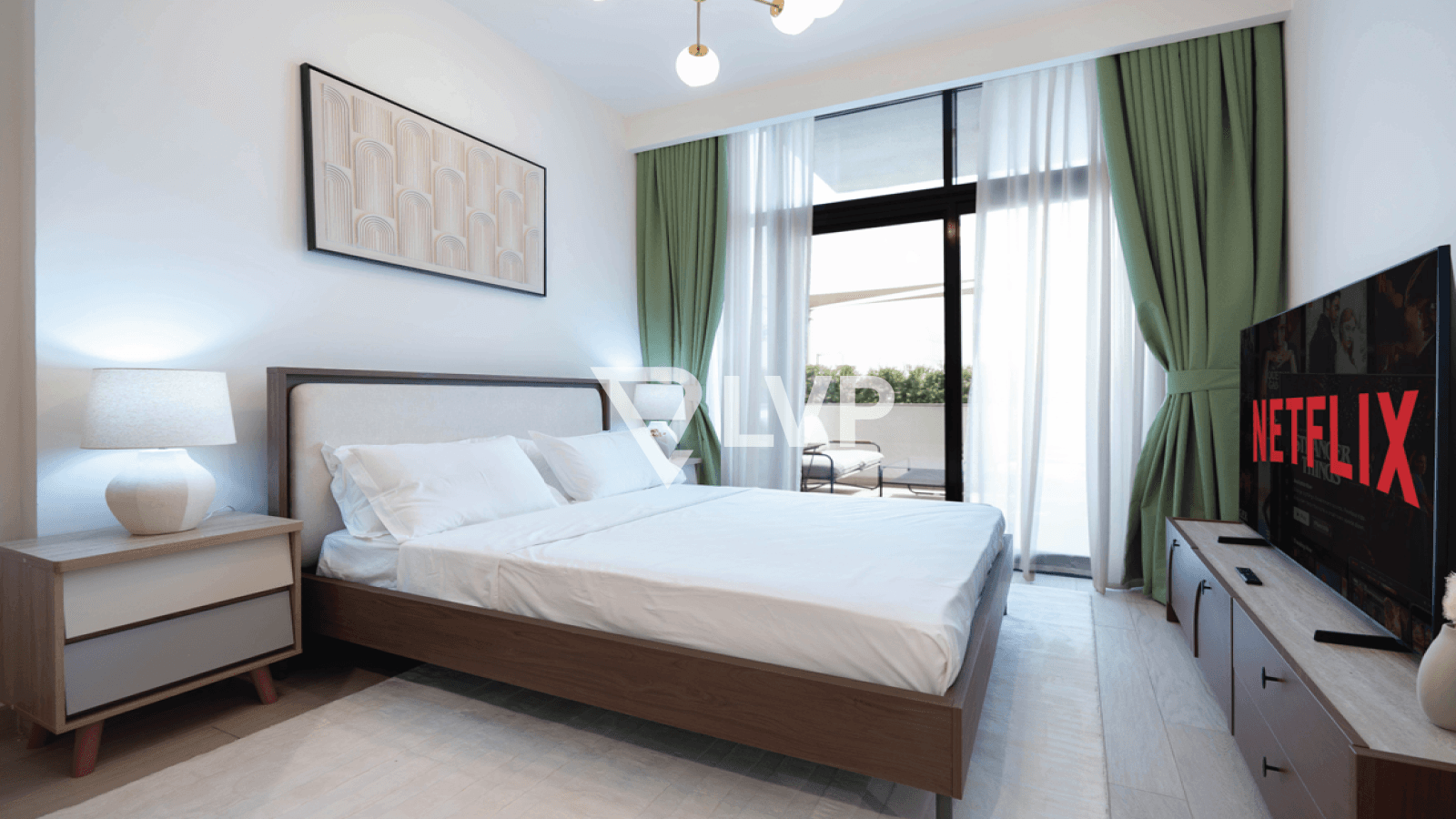 Fully Furnished |Private Terrace |Ready to Move In — photo 3