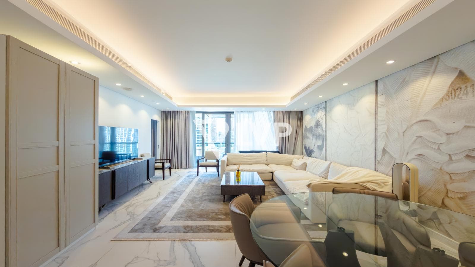 Furnished | Upgraded Unit | High Floor | Open View — photo 3