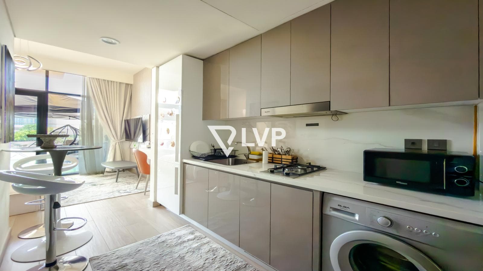 Fully Furnished | Best Layout | Stylish | Premium — photo 6