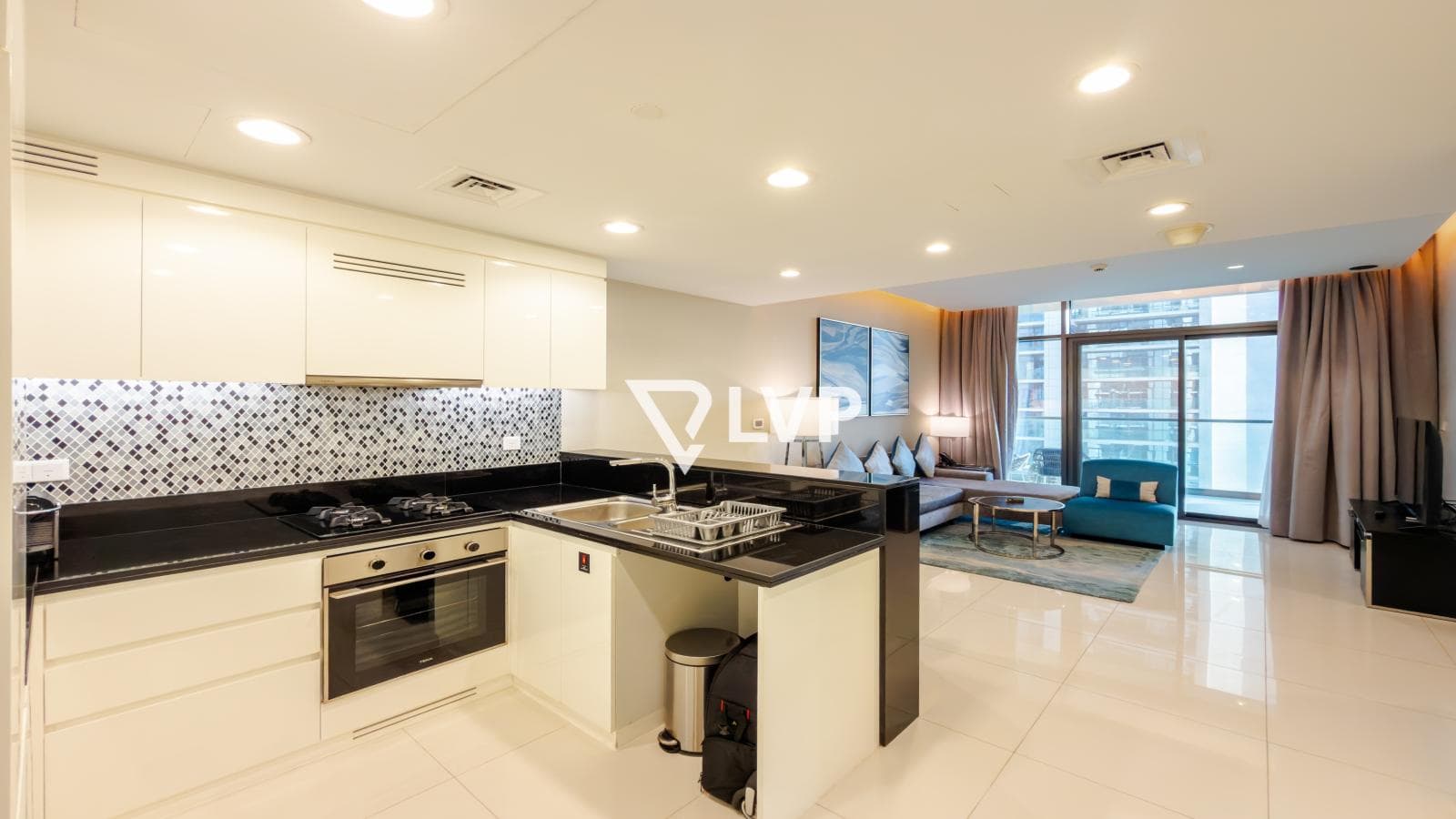 Premium Furnished 1BR | High Floor | Hotel Living — photo 6