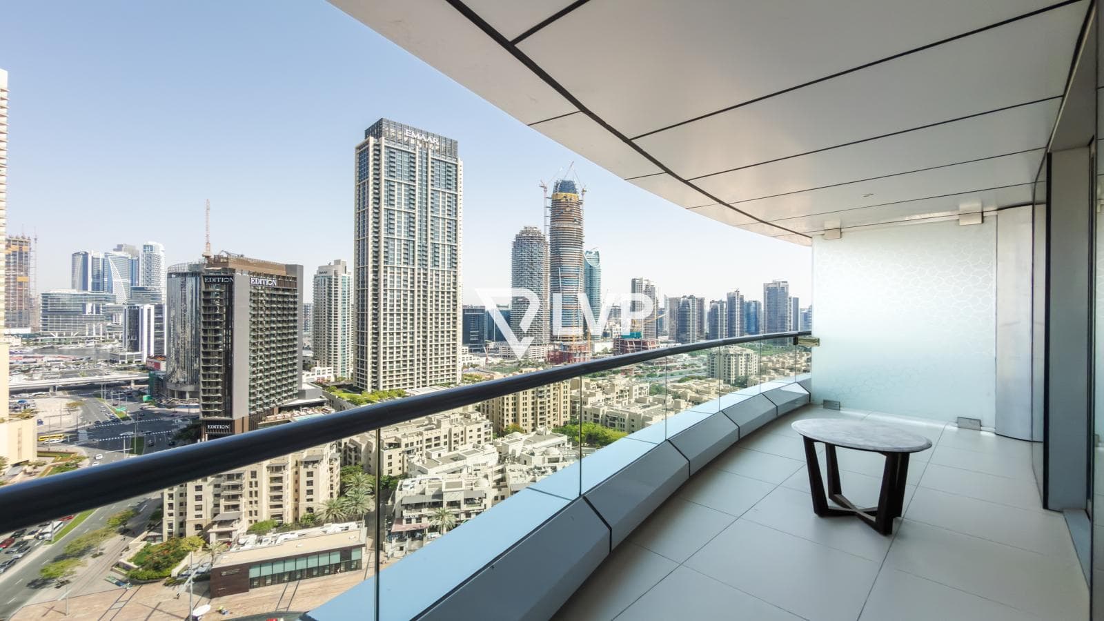 High Floor | Upgraded Unit | Fully Furnished — photo 6